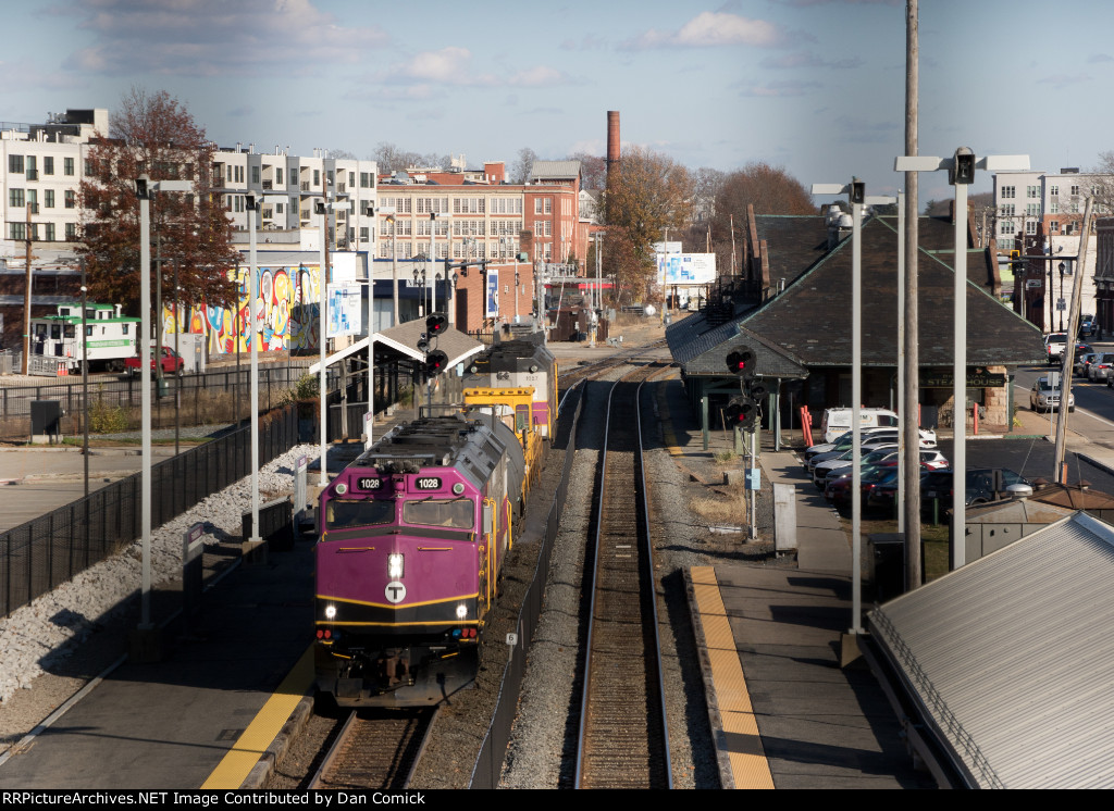 MBTA 1028 Leads the Wash Train into Framingham